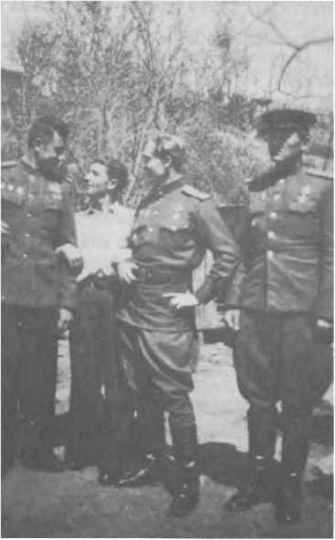 На дне блокады и войны - i_039.jpg