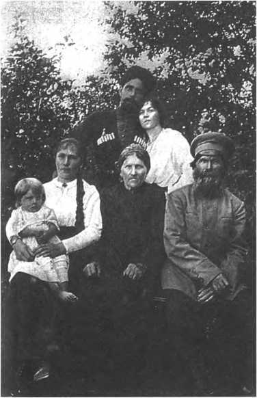 Русская армия между Троцким и Сталиным - i_011.jpg