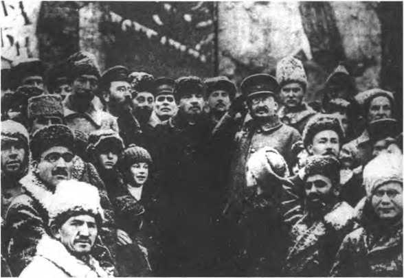 Русская армия между Троцким и Сталиным - i_026.jpg