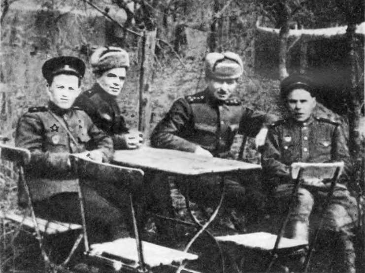 «Будет жить!..». На семи фронтах - i_005.jpg