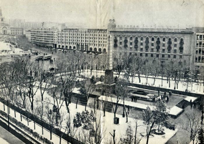 Битва на Волге<br />(Документальные очерки о защитниках Сталинграда) - i_002.jpg