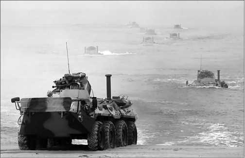 Русские бронетранспортеры<br />(От БТР-40 до «Бумеранга») - i_130.jpg