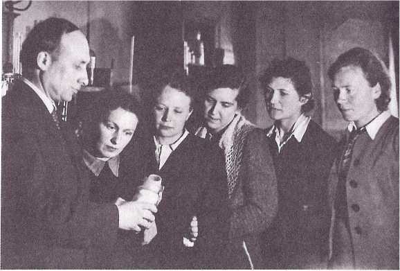 На качелях XX века - i_024.jpg