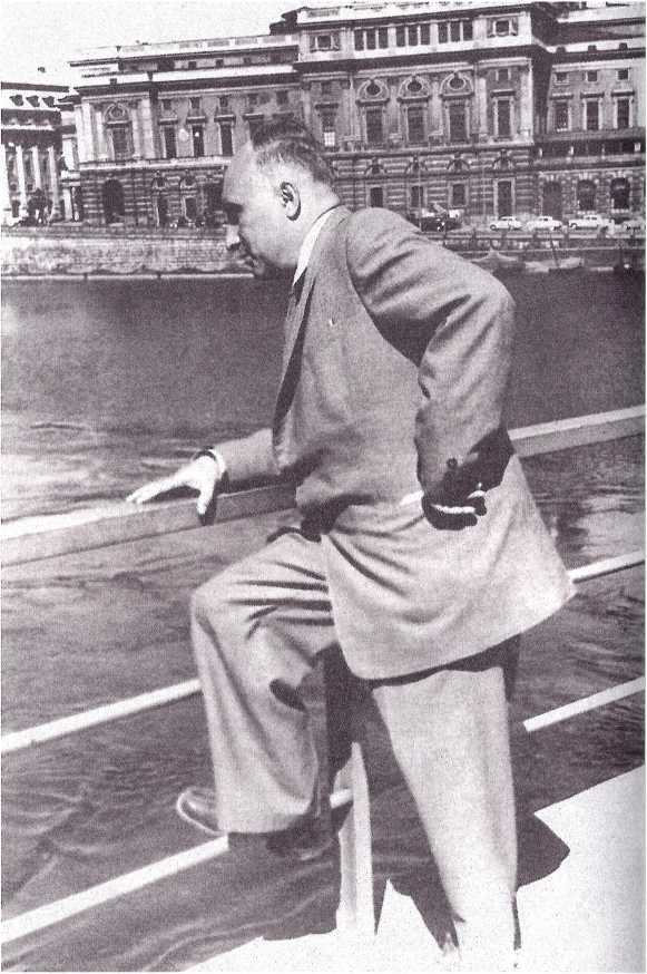 На качелях XX века - i_042.jpg