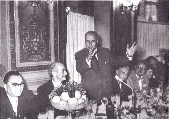 На качелях XX века - i_055.jpg