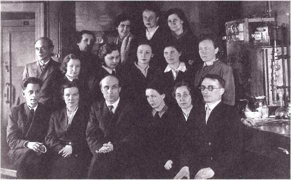 На качелях XX века - i_060.jpg