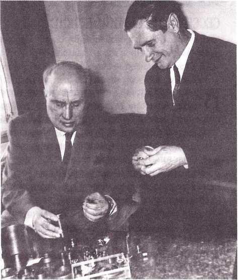 На качелях XX века - i_064.jpg