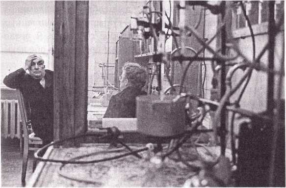 На качелях XX века - i_090.jpg