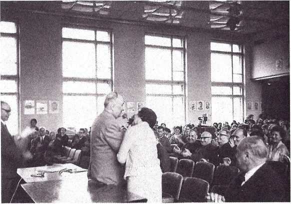 На качелях XX века - i_101.jpg