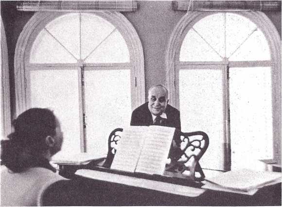 На качелях XX века - i_106.jpg