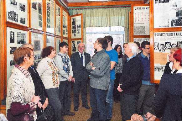 На качелях XX века - i_121.jpg