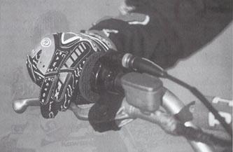 Профессиональные приемы вождения кроссового мотоцикла и эндуро - i_016.jpg