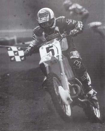 Профессиональные приемы вождения кроссового мотоцикла и эндуро - i_029.jpg