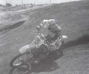 Профессиональные приемы вождения кроссового мотоцикла и эндуро - i_047.jpg