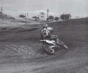 Профессиональные приемы вождения кроссового мотоцикла и эндуро - i_049.jpg