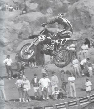 Профессиональные приемы вождения кроссового мотоцикла и эндуро - i_065.jpg