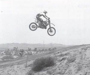 Профессиональные приемы вождения кроссового мотоцикла и эндуро - i_074.jpg