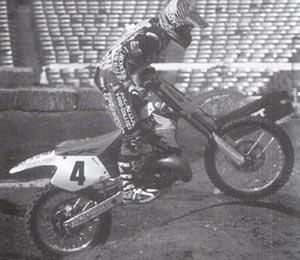 Профессиональные приемы вождения кроссового мотоцикла и эндуро - i_097.jpg